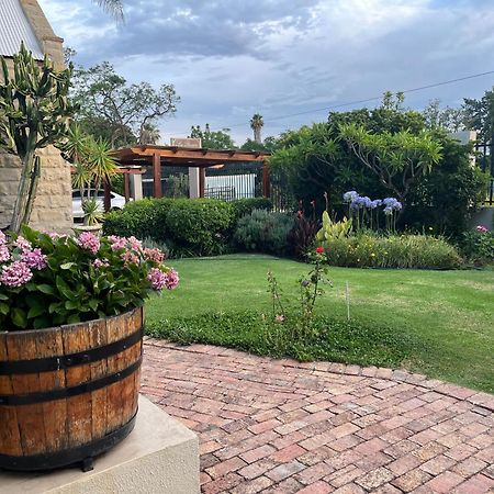 La Pension Guest House Oudtshoorn Luaran gambar