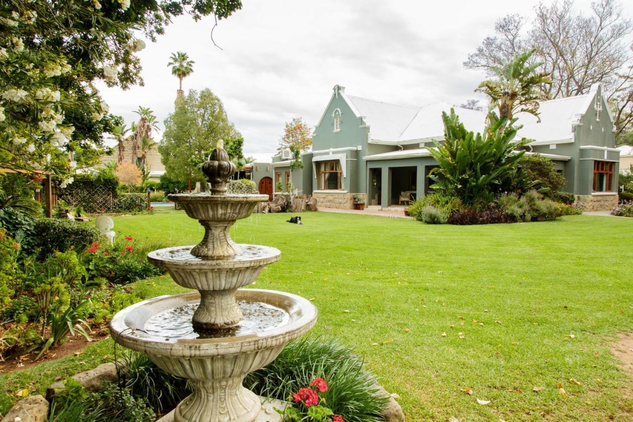 La Pension Guest House Oudtshoorn Luaran gambar