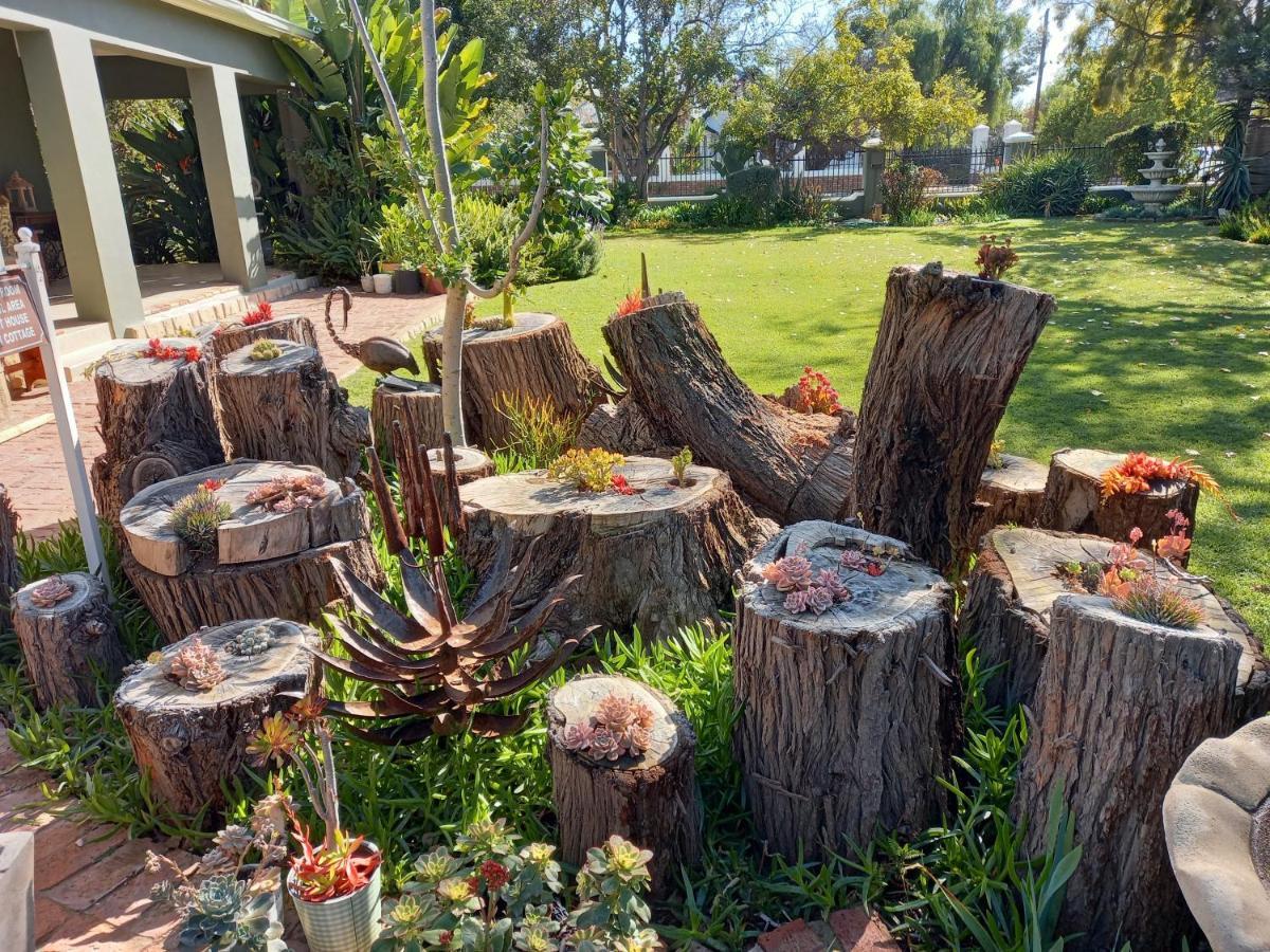La Pension Guest House Oudtshoorn Luaran gambar