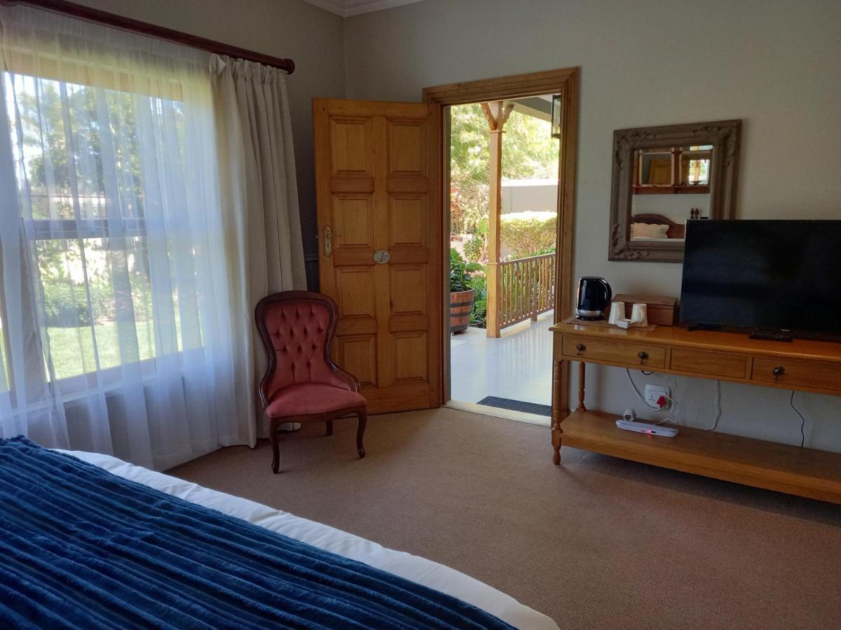 La Pension Guest House Oudtshoorn Luaran gambar