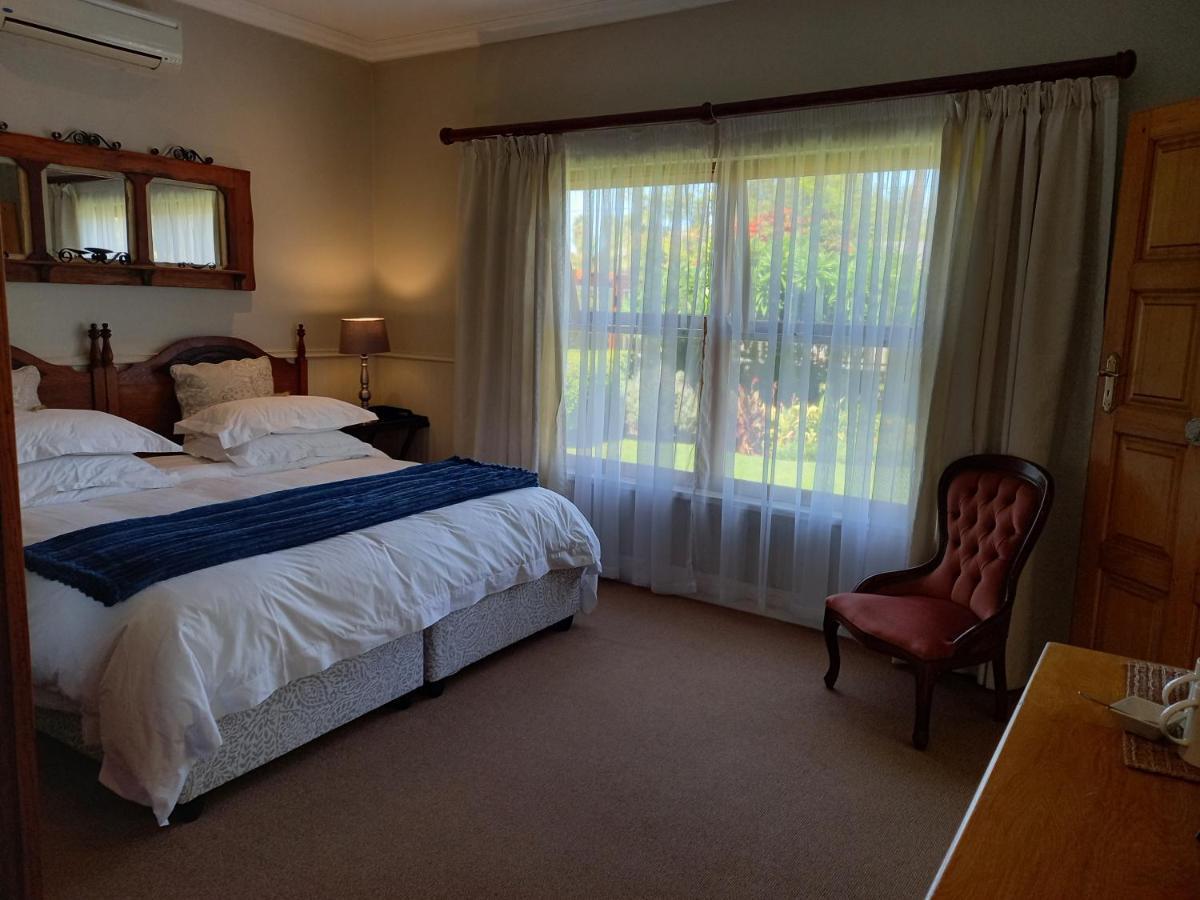 La Pension Guest House Oudtshoorn Luaran gambar