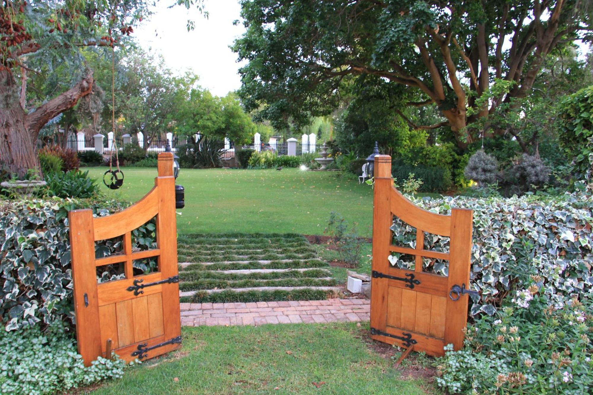 La Pension Guest House Oudtshoorn Luaran gambar