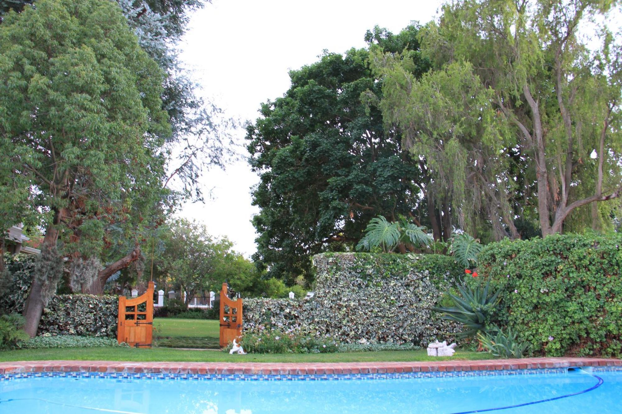 La Pension Guest House Oudtshoorn Luaran gambar