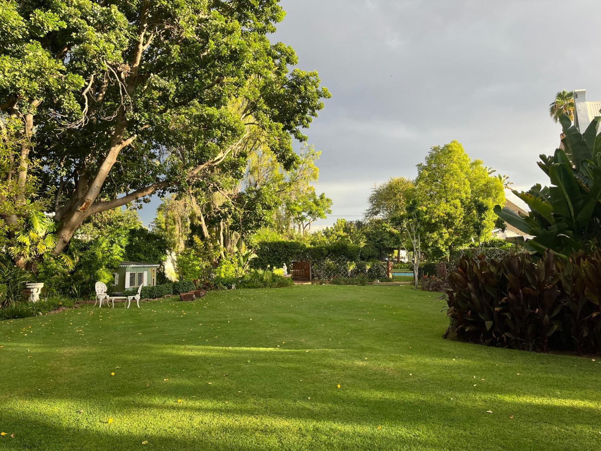 La Pension Guest House Oudtshoorn Luaran gambar
