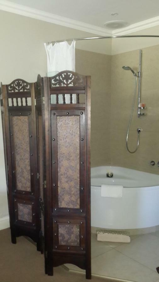 La Pension Guest House Oudtshoorn Luaran gambar